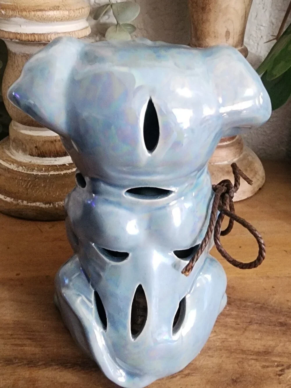 N/A charming blue